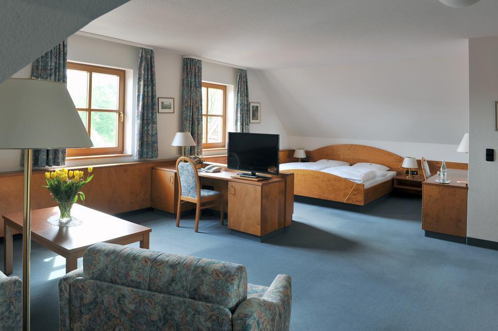 Hotel Gruener Baum Pommersfelden Luaran gambar